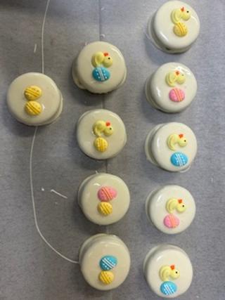 Easter Chocolate covered Oreo's
