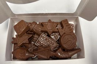 HANUKKAH CHOCOLATES 1/2 POUND
