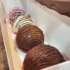 Cinnamon Hot Chocolate Bomb