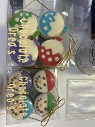 snowman face Sandwich cookie